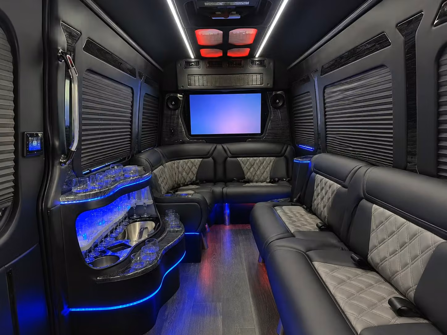 multi day long distance bus rentals from gainesville for corporate retreats and group travel
